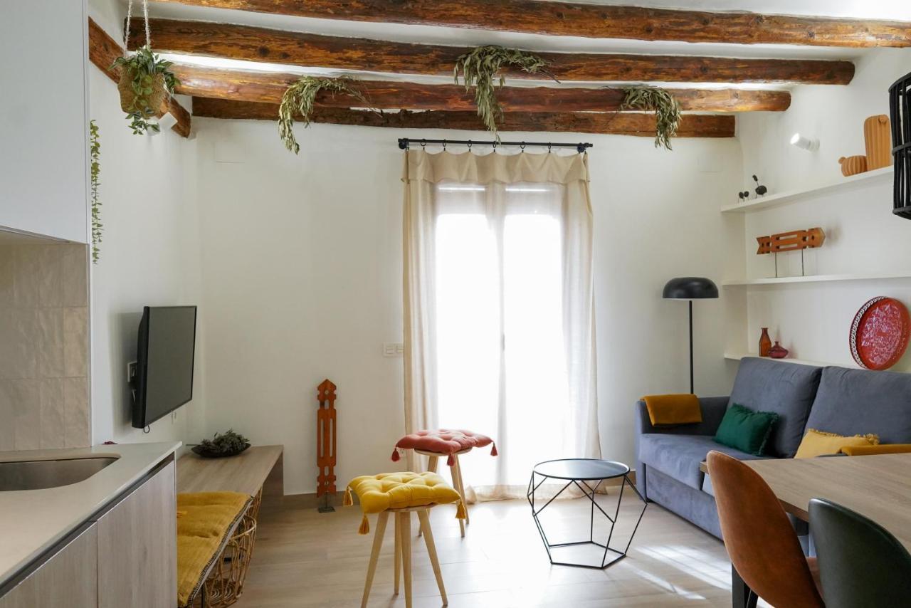 Apartaments La Rambla - Arbequina - 6 Persones Cornudella de Montsant Dış mekan fotoğraf