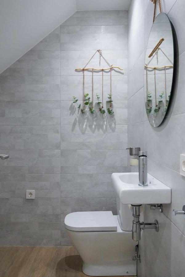 Apartaments La Rambla - Arbequina - 6 Persones Cornudella de Montsant Dış mekan fotoğraf