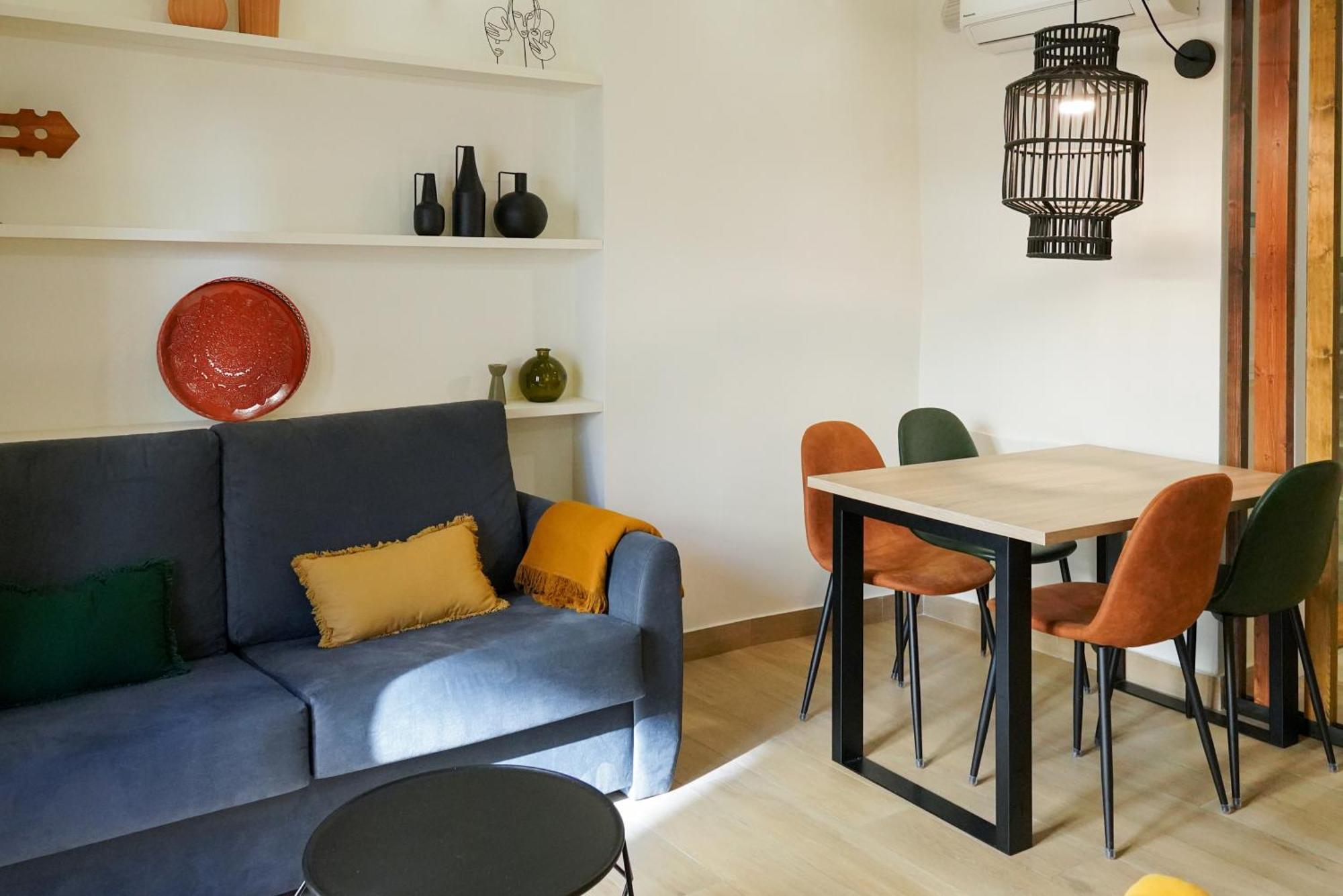 Apartaments La Rambla - Arbequina - 6 Persones Cornudella de Montsant Dış mekan fotoğraf